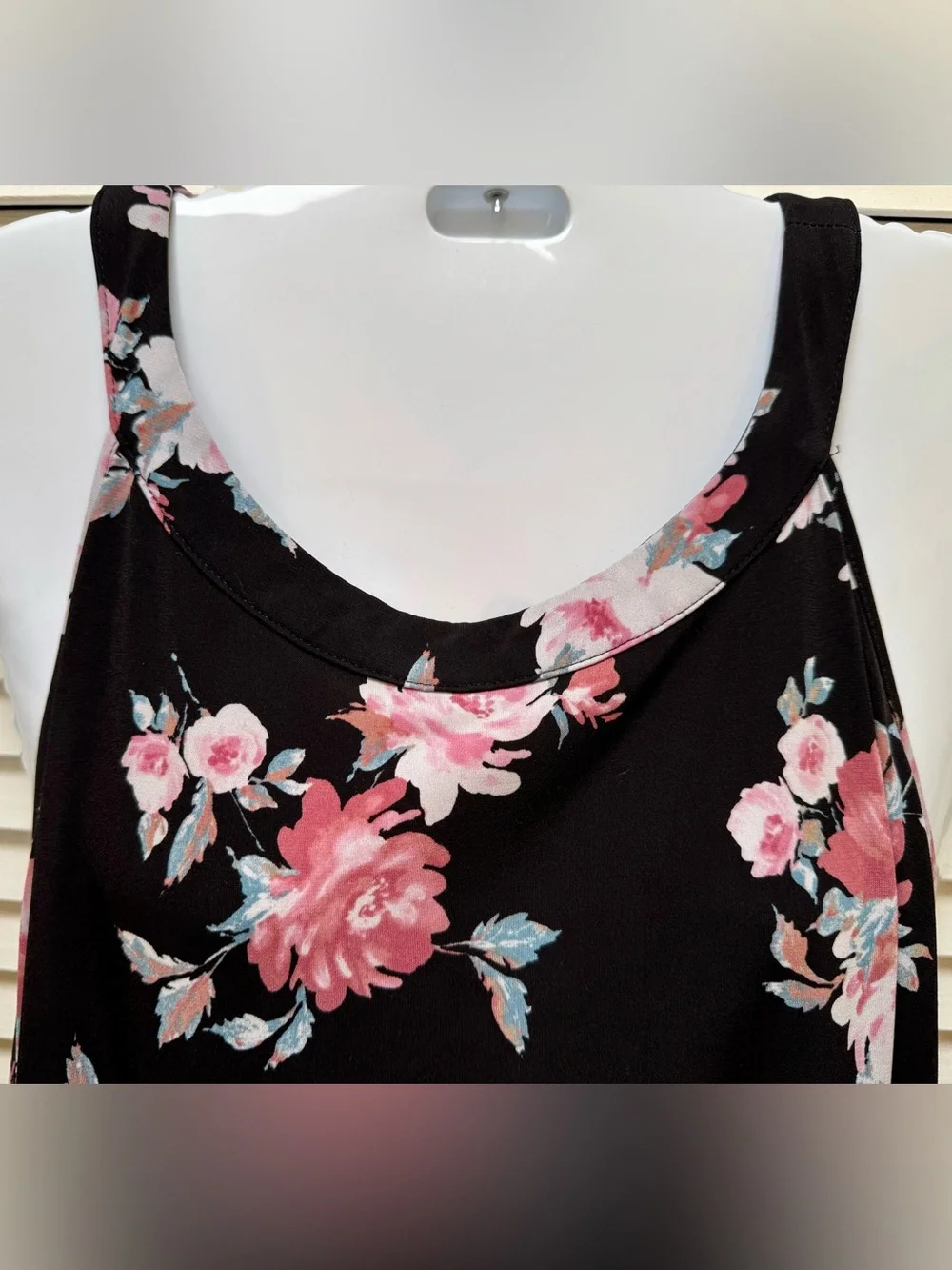 torrid Black Top with Pink Floral Print - Picture 2 of 8